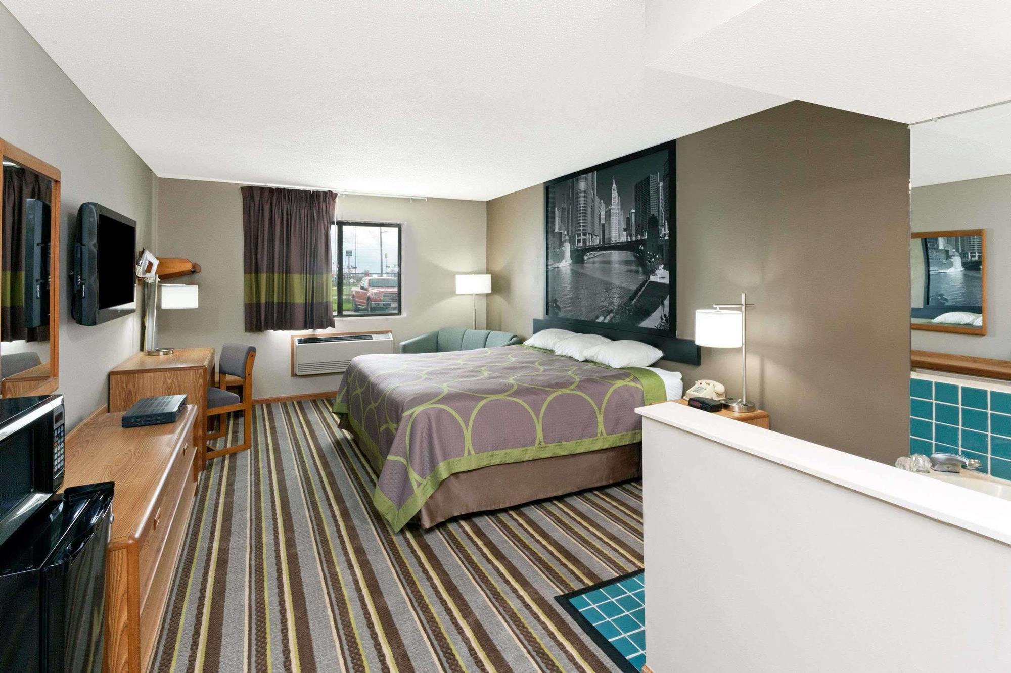 Super 8 by Wyndham Gilman Hotel Eksteriør billede